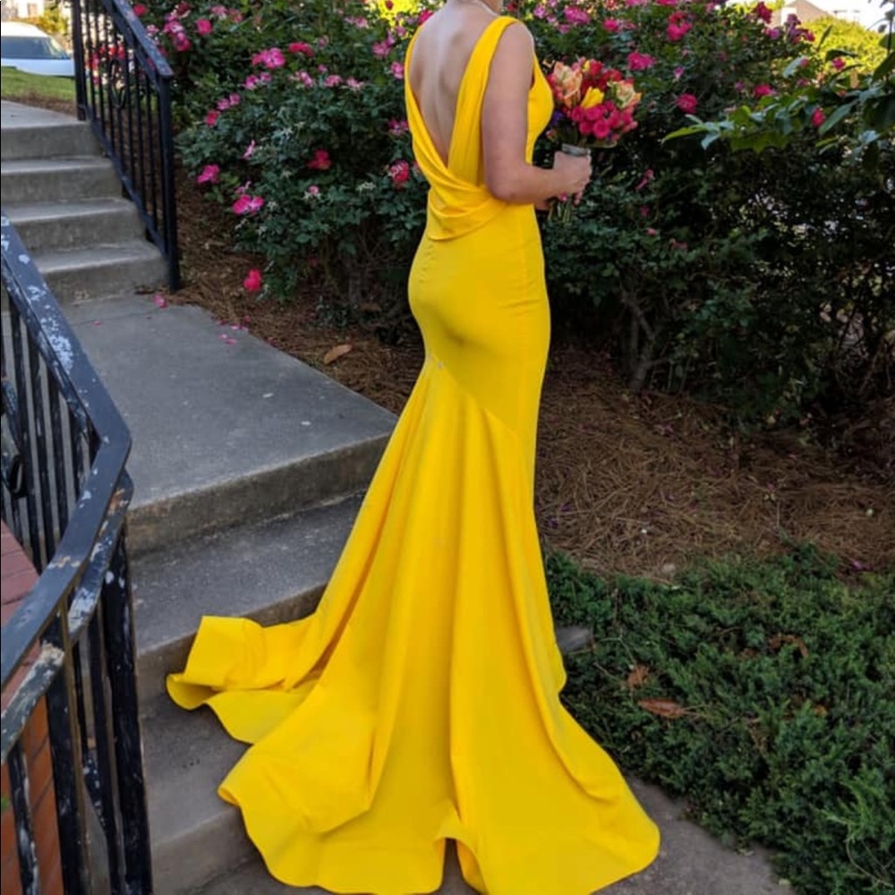 Sherri Hill Prom Dress size 0